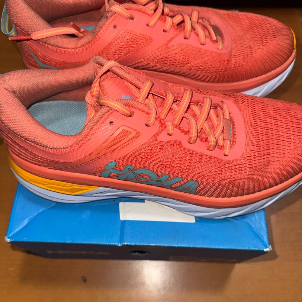 Hoka Bondi 7 Vibrant Coral Size 10